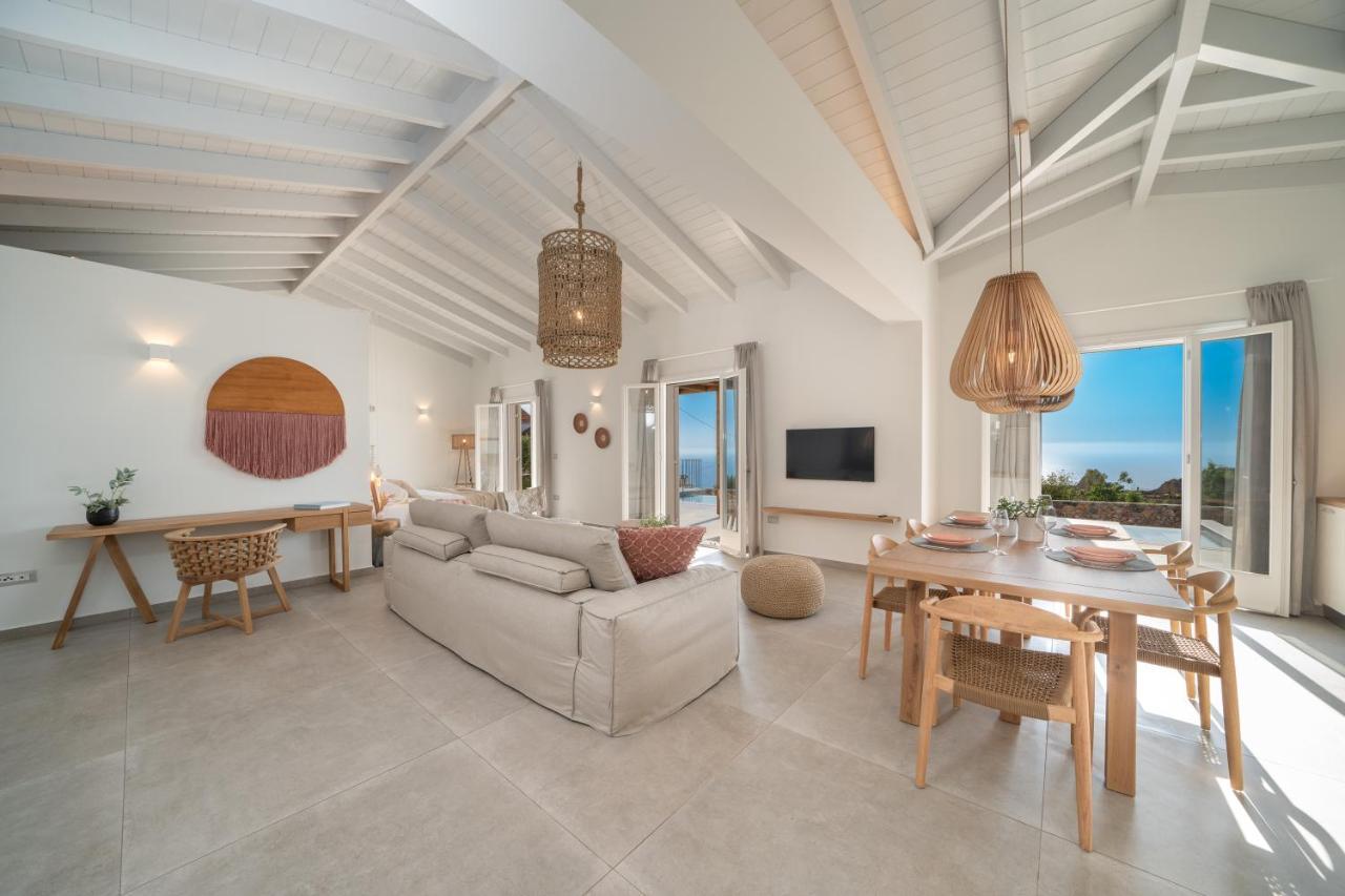 Summer Breeze Villa Tzamarelata 외부 사진