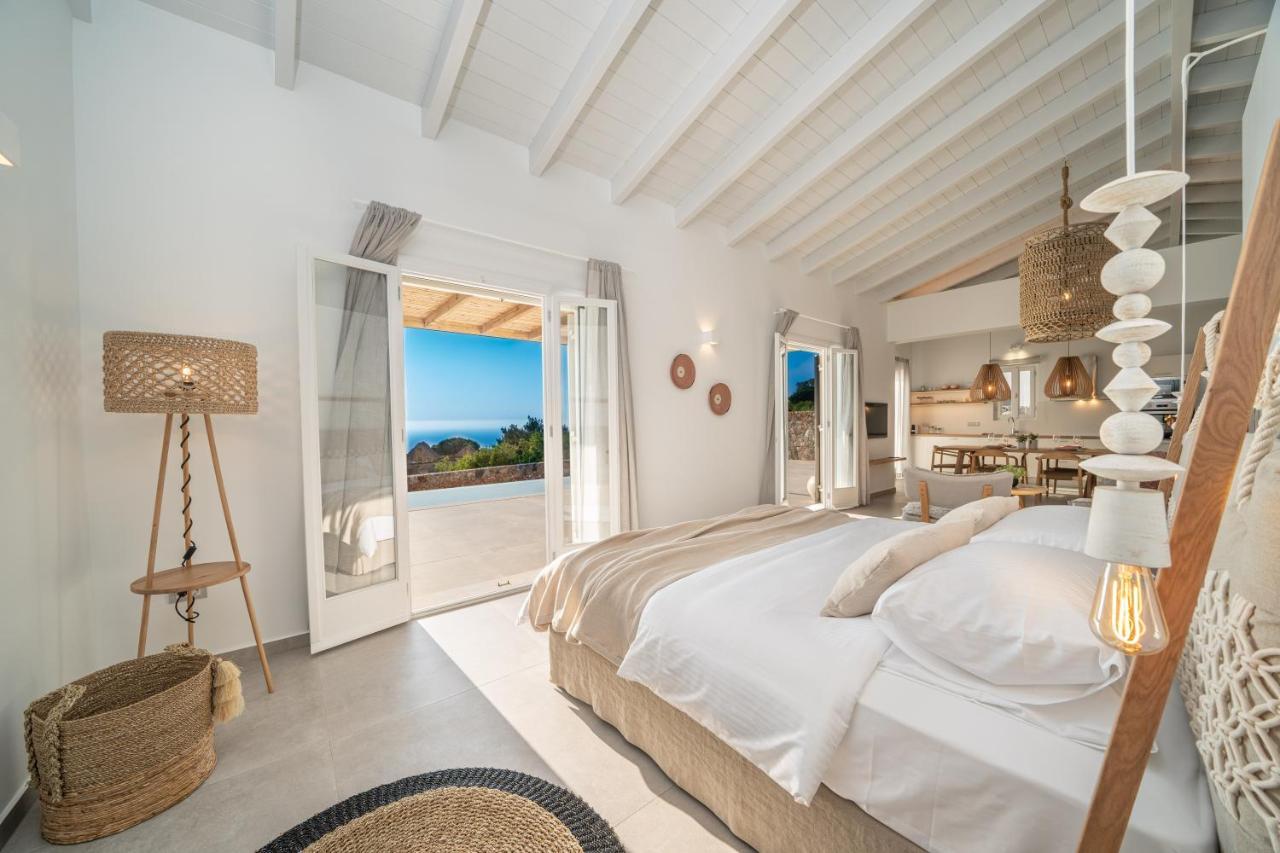 Summer Breeze Villa Tzamarelata 외부 사진
