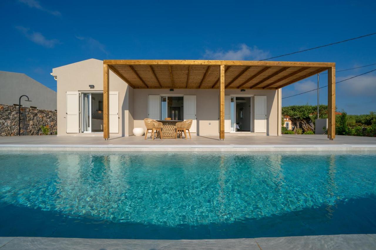 Summer Breeze Villa Tzamarelata 외부 사진