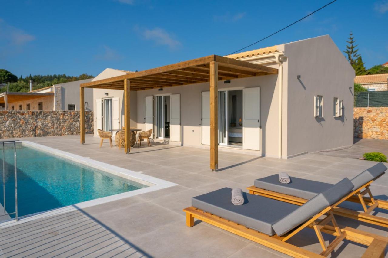 Summer Breeze Villa Tzamarelata 외부 사진