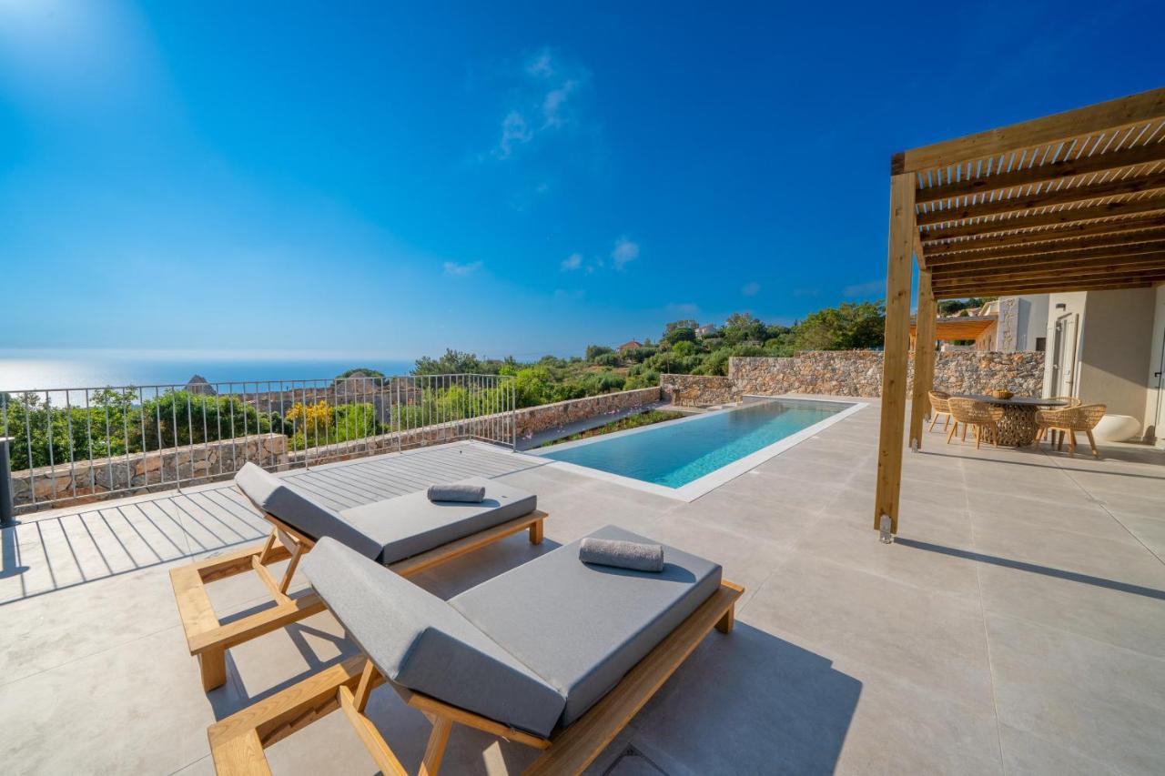 Summer Breeze Villa Tzamarelata 외부 사진