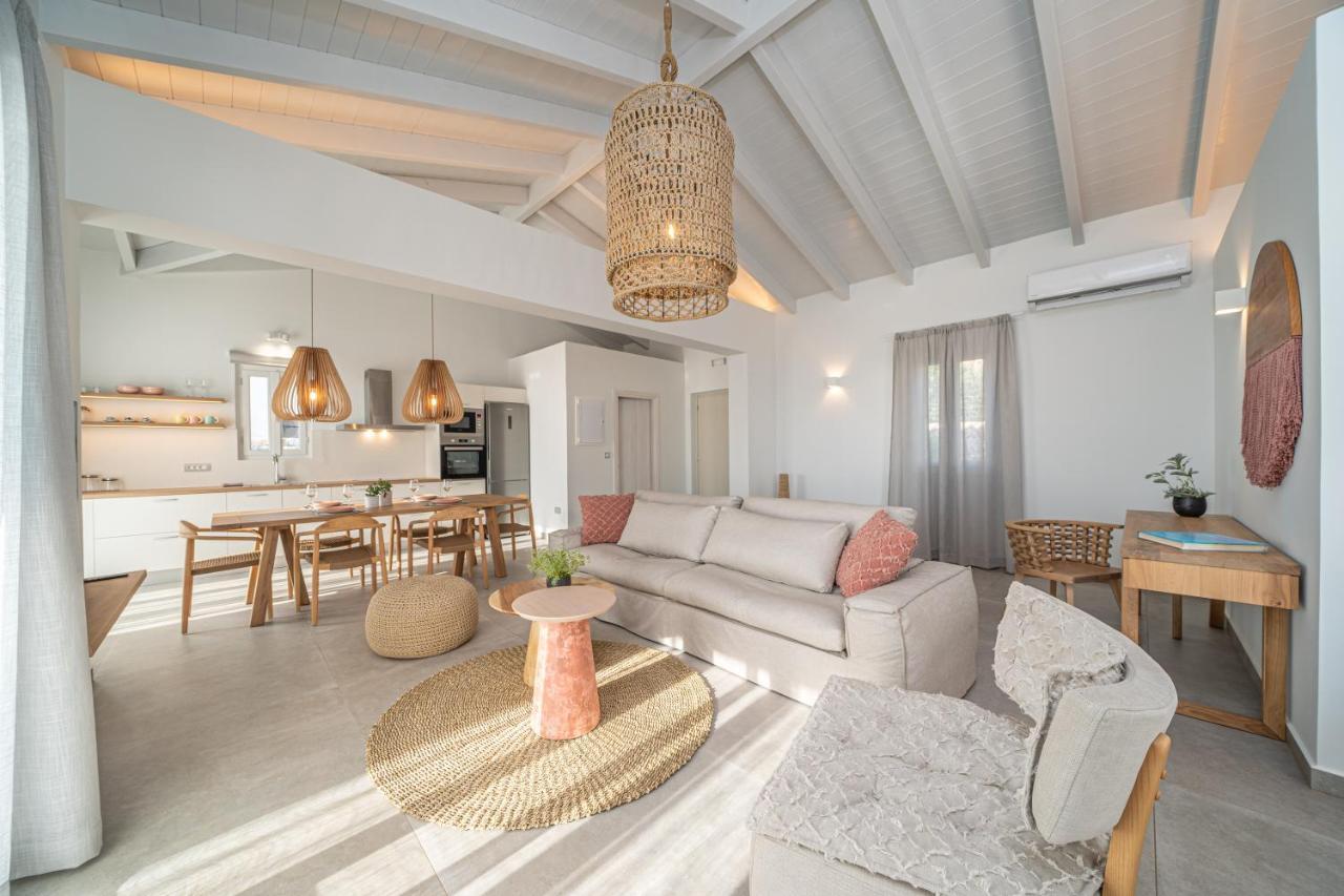 Summer Breeze Villa Tzamarelata 외부 사진